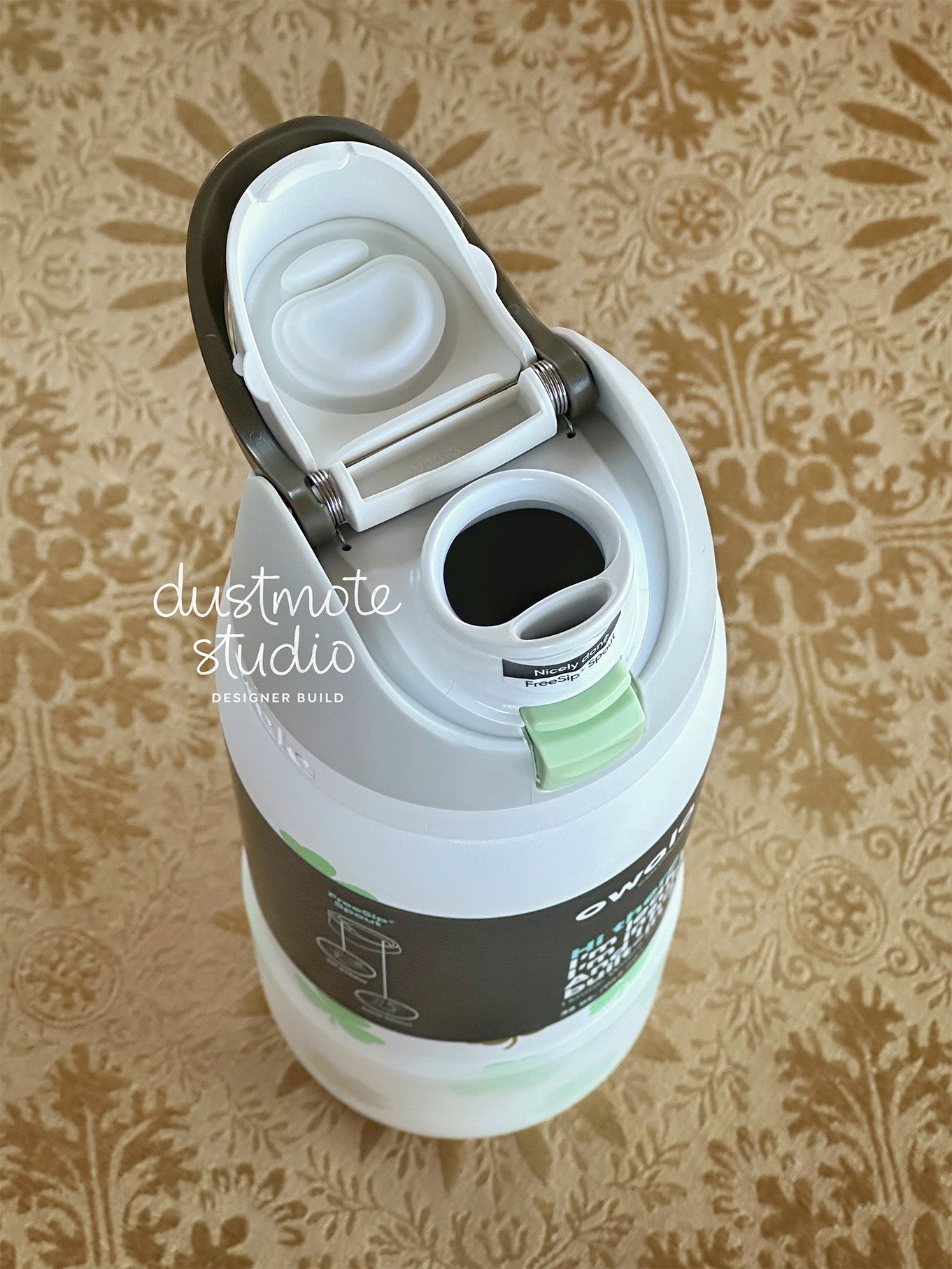 Quiet Clover ⟡ 32oz